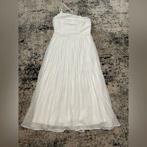 Lulu's Classic White Dress